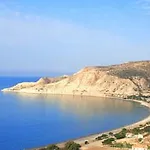 Yialos Πισσούρι