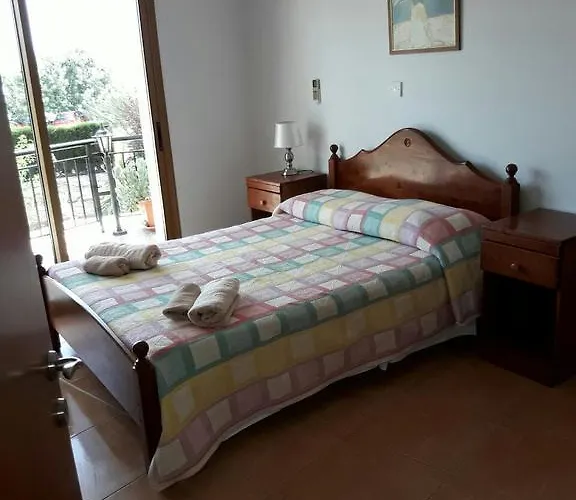 Yialos * 피조우리